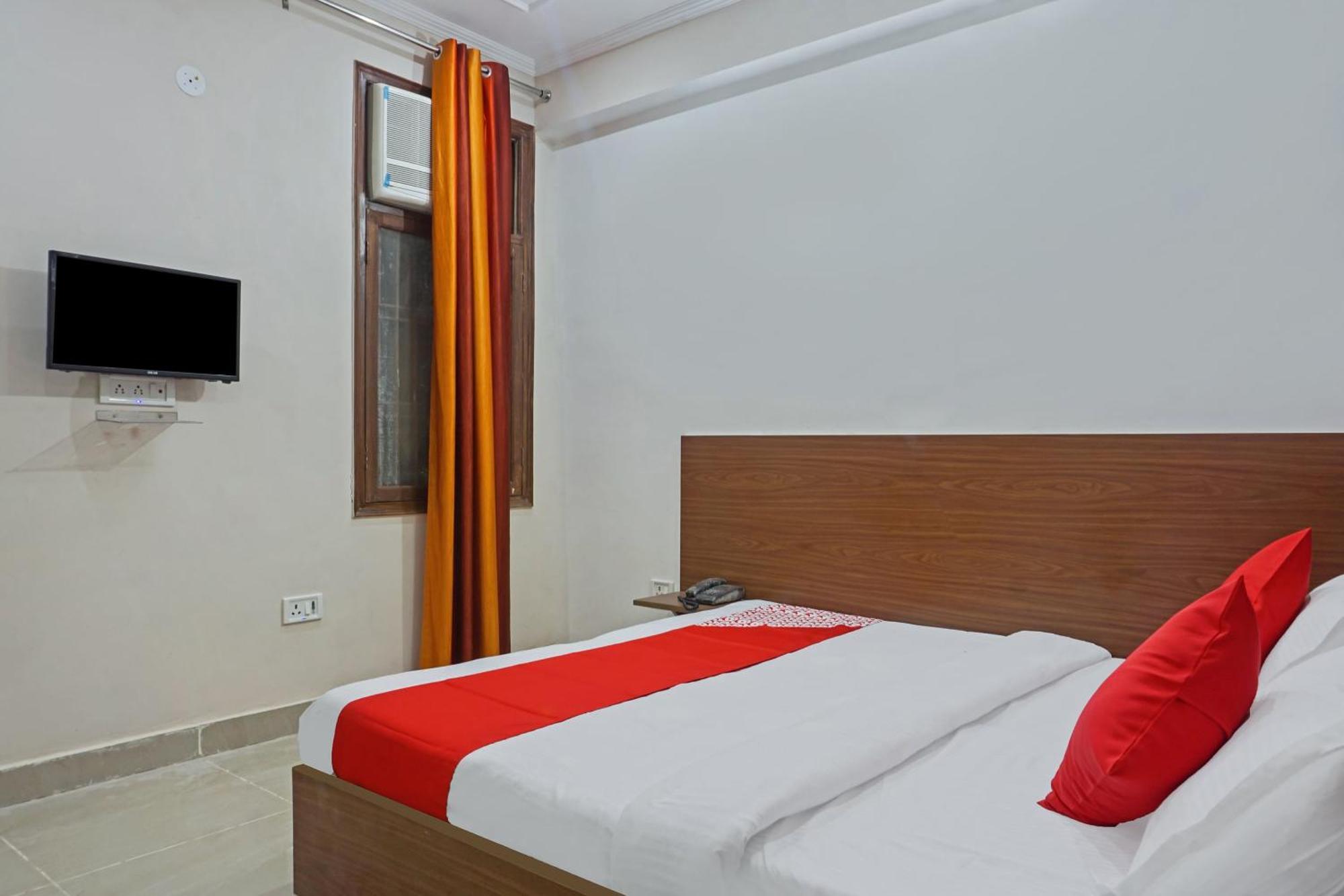 Hotel O Quadis Noida Exteriör bild