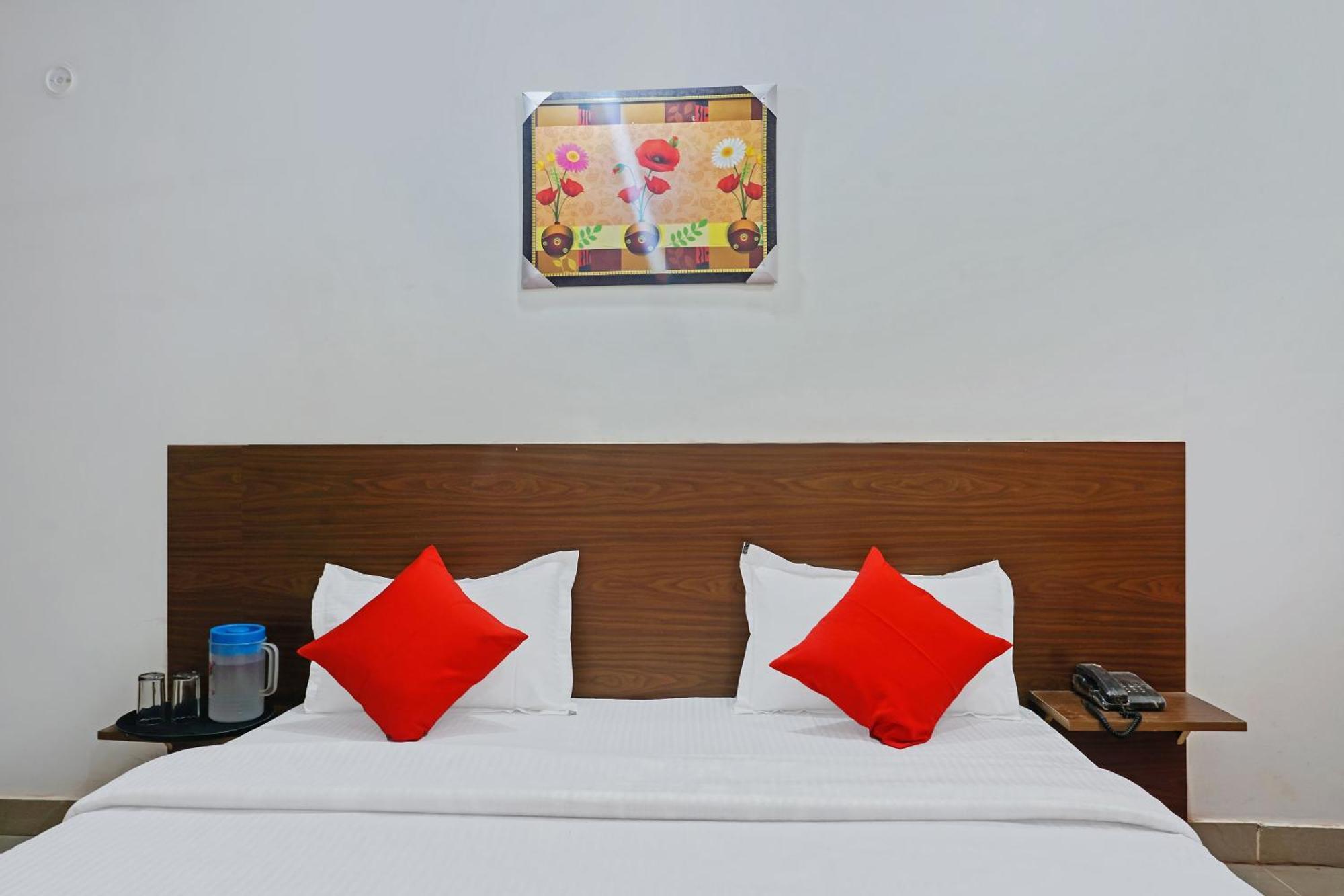 Hotel O Quadis Noida Exteriör bild